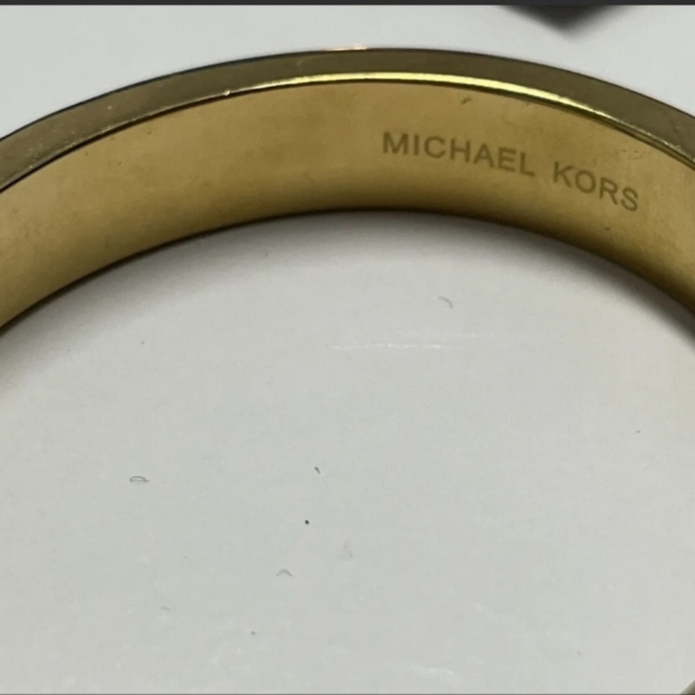 Stunningly pretty Michael Kors bracelets. - Picture 9 of 15